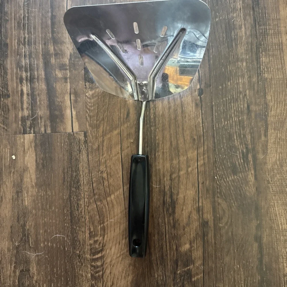 Vtg Foley Wide Slotted Curved Stainless Steel Spatula Turner Flipper Black USA